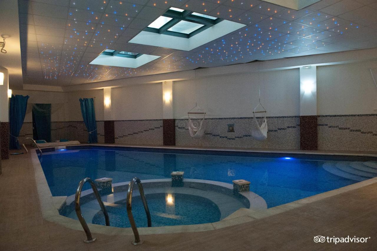 Hotel Majestic &