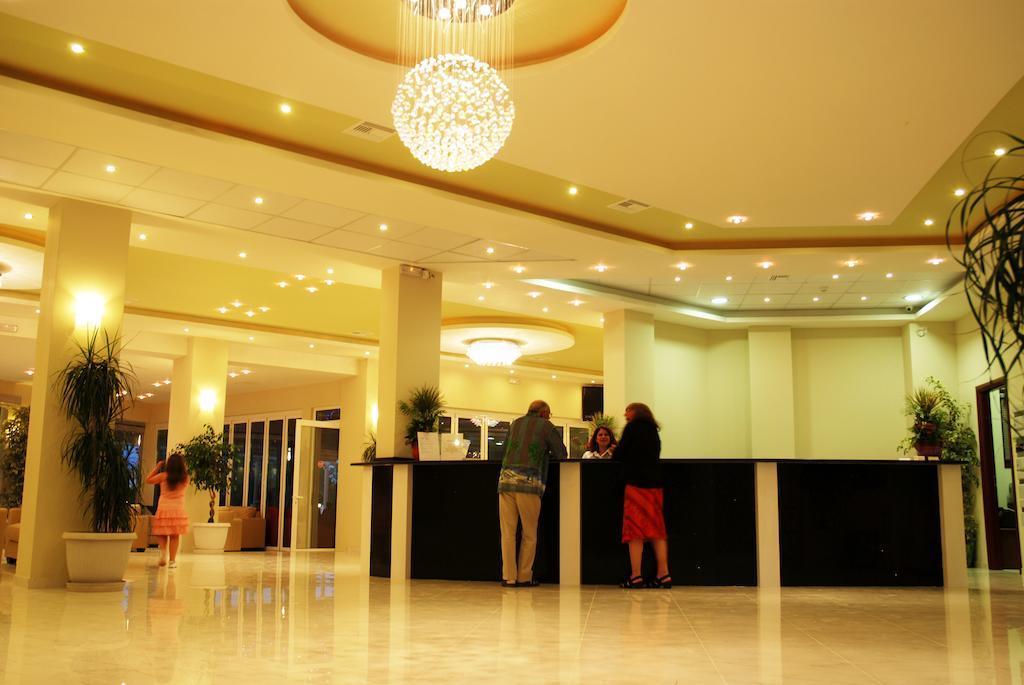 Majestic & Hotel 4*