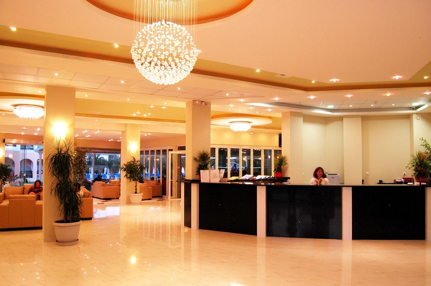 Hotel Majestic & Laganas